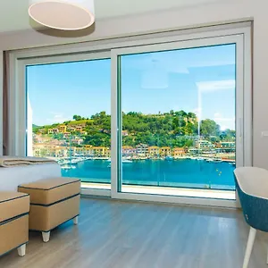https://hotel-plaza-porto-azzurro.it-tuscanyhotel.com